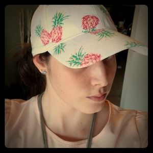 White Pineapple Baseball cap